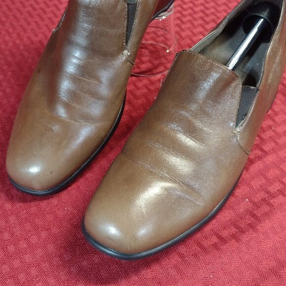 Women’s Munro American Brown Slip On Loafers – Estimated Size 7.5 SS - Picture 2 of 13